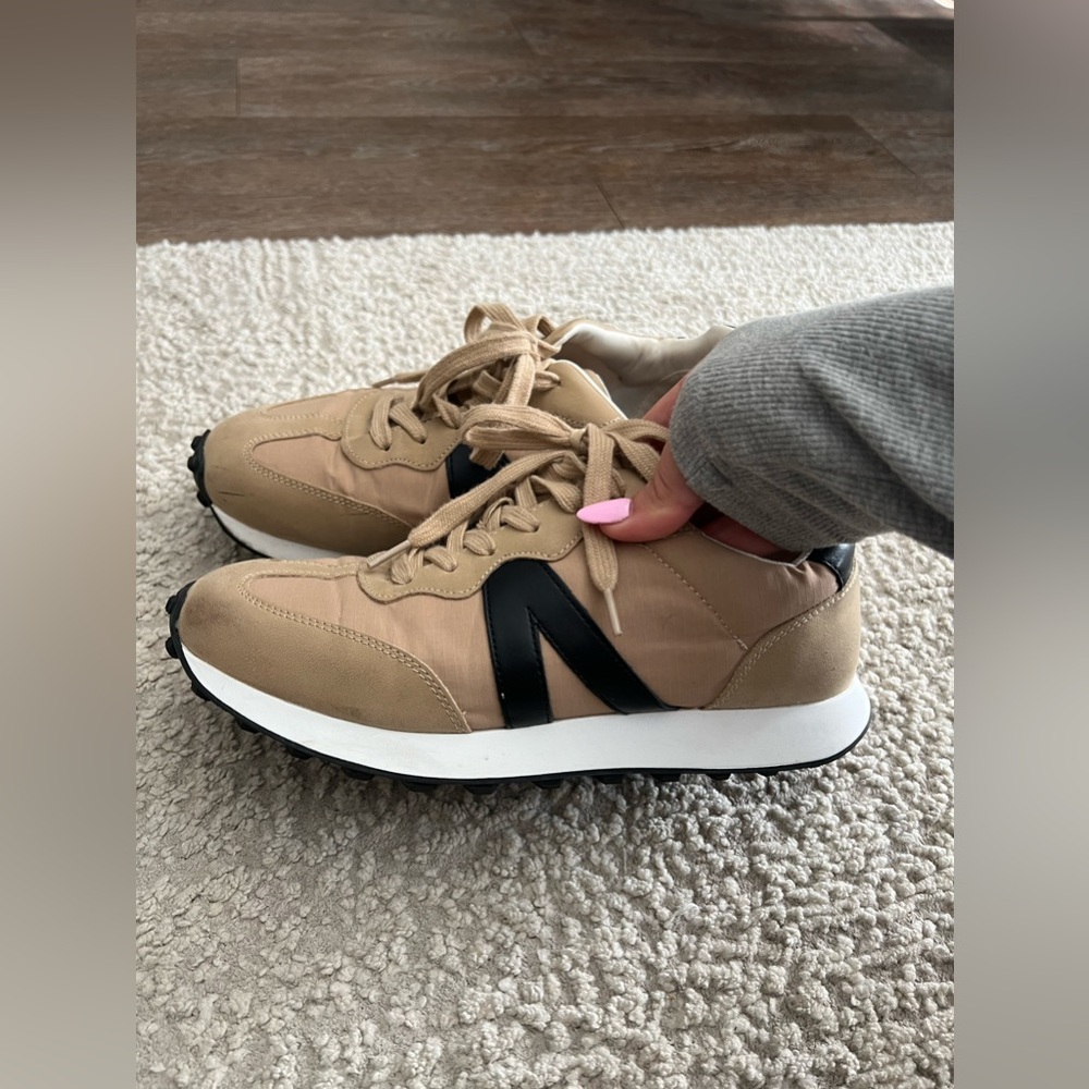 MIA Neutral Sneakers - Size 8.5